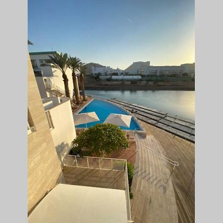 Appartamento Haverim Ba'Lagouna Amazing Duplex 3Br Front Sea Eilat Esterno foto