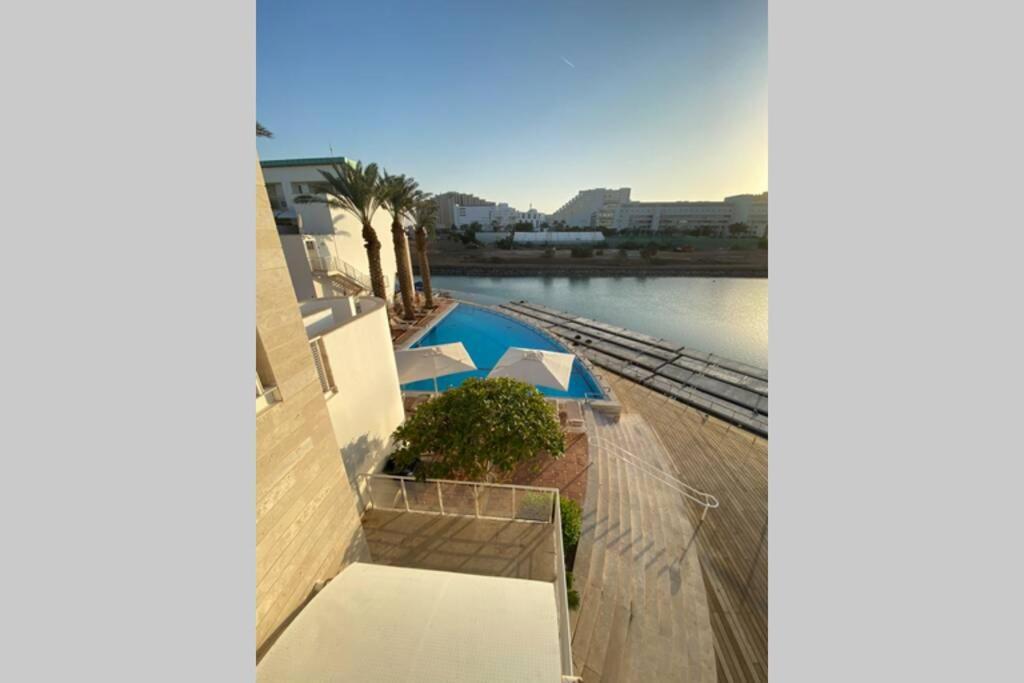Appartamento Haverim Ba'Lagouna Amazing Duplex 3Br Front Sea Eilat Esterno foto