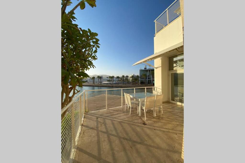 Appartamento Haverim Ba'Lagouna Amazing Duplex 3Br Front Sea Eilat Esterno foto